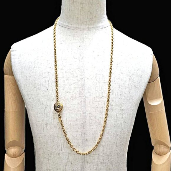 CHANEL CC Logo Round Pendant Necklace 38" Gold Tone Auth - Picture 1 of 14